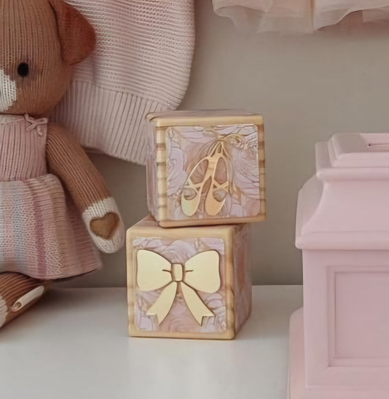 CHARACTER BLOCK - BALLET SLIPPERS