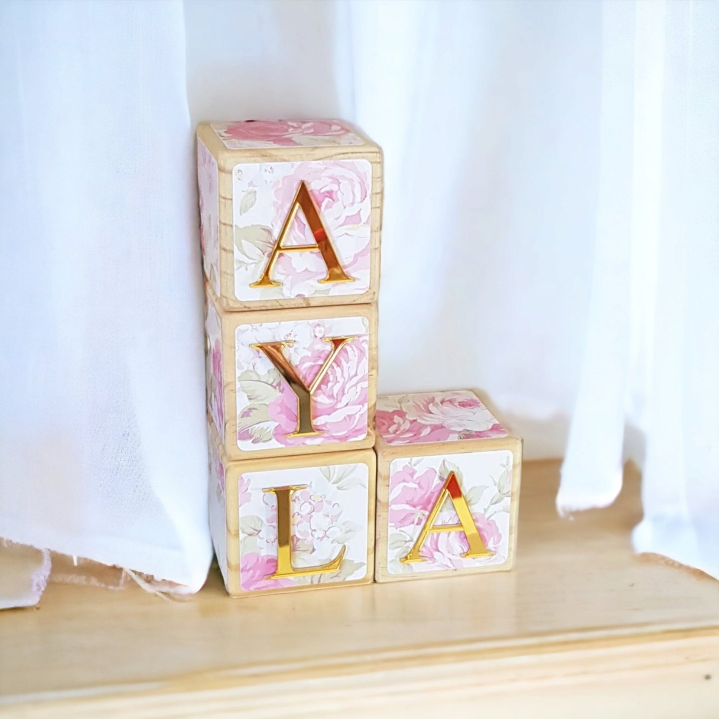 NAME BLOCKS - VINTAGE ROSES