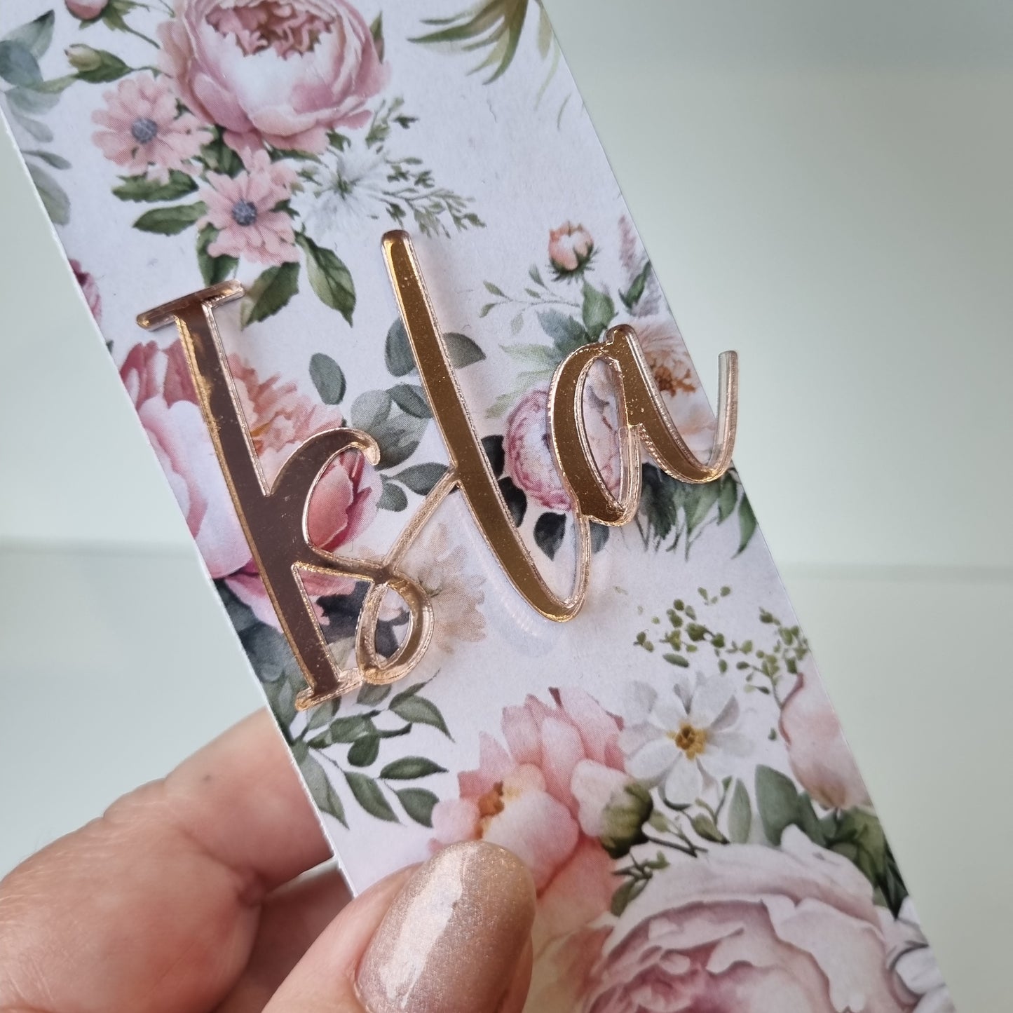 20cm FREESTANDING LETTER - BLUSHING BLOOMS